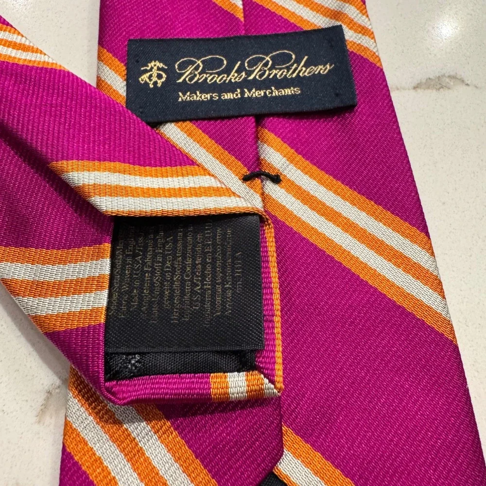 Brooks Brothers Mens Silk Tie Magenta Orange White Diagonal Rep Stripe USA Made